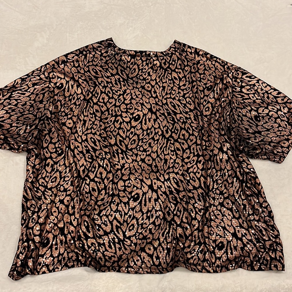 Sequin Leopard Top - Picture 5 of 5